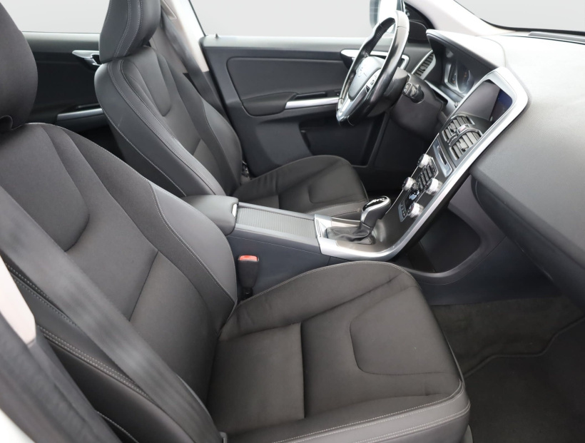 Volvo XC60, 2015
