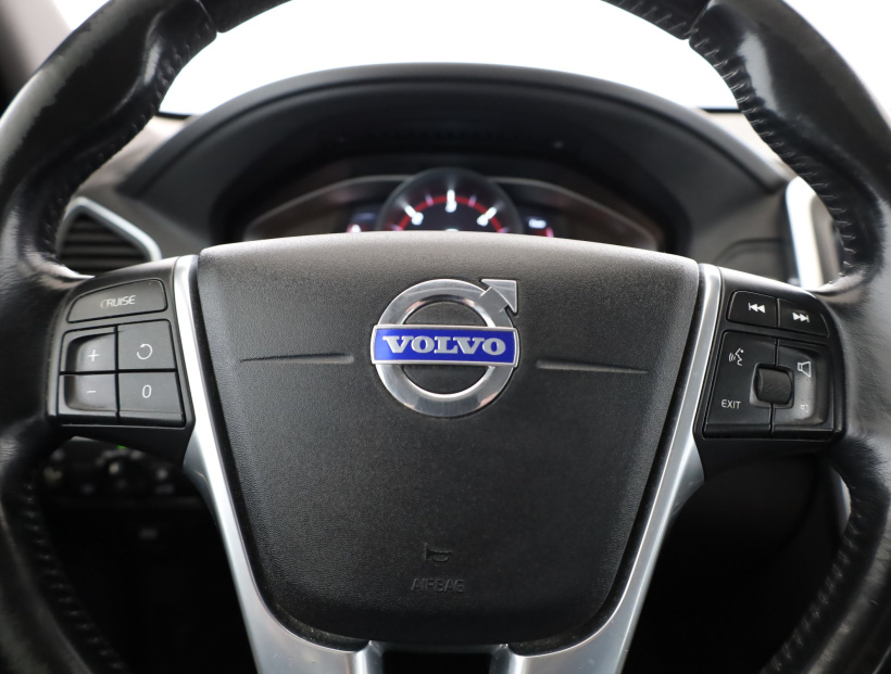 Volvo XC60, 2015