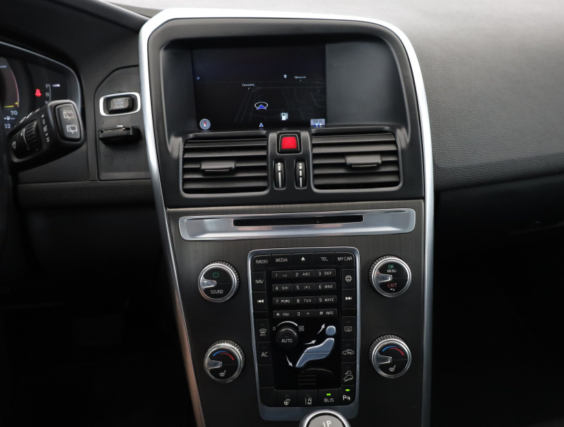 Volvo XC60, 2015