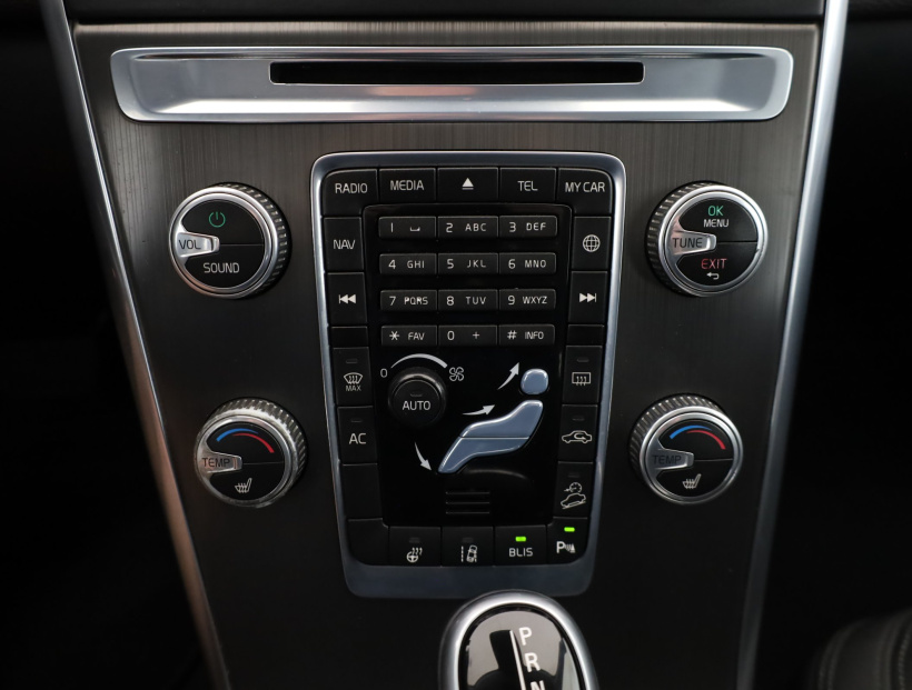 Volvo XC60, 2015