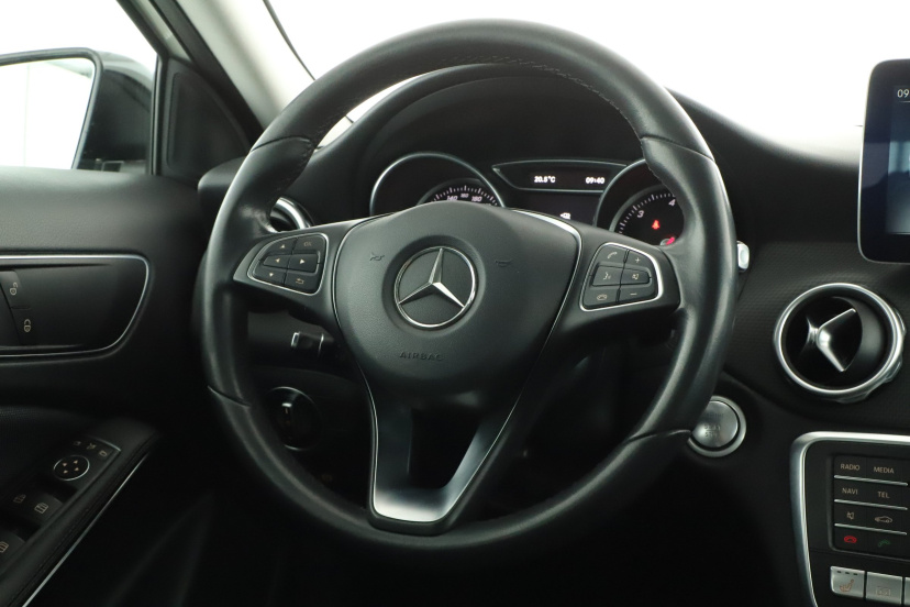 Mercedes-Benz GLA, 2017