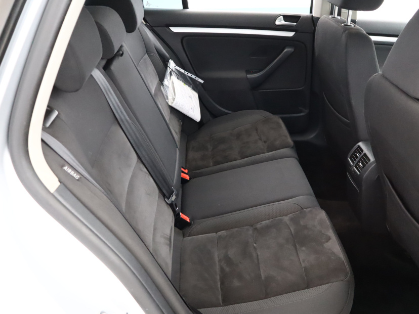 Volkswagen Golf, 2011