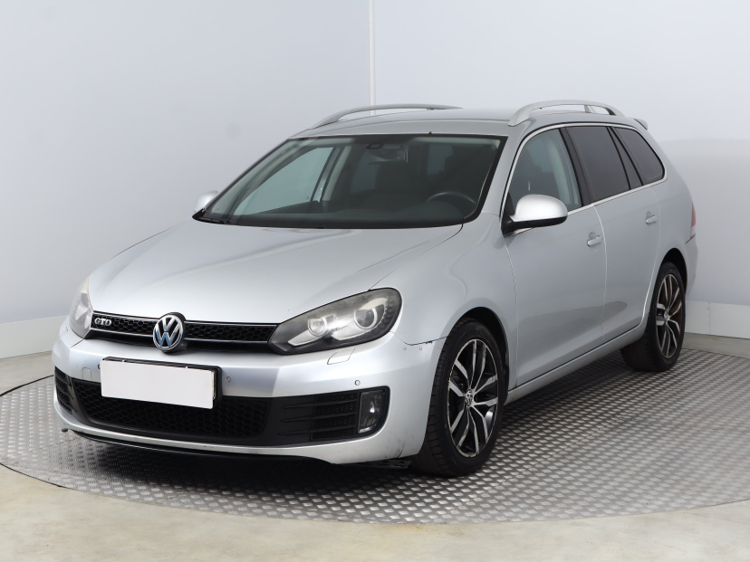 Volkswagen Golf, 2011