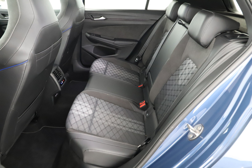 Volkswagen Golf, 2025