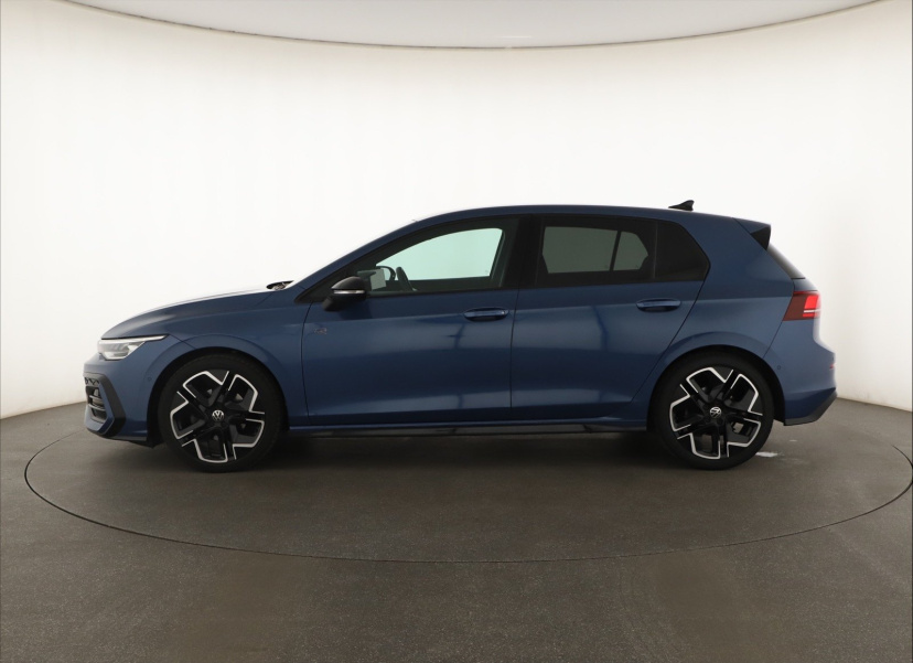 Volkswagen Golf, 2025