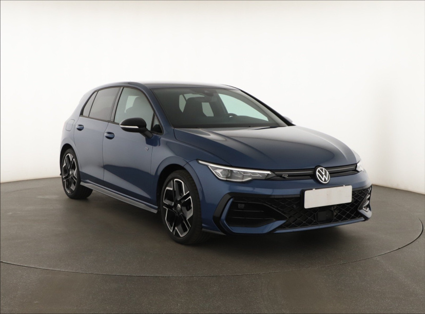 Volkswagen Golf, 2025