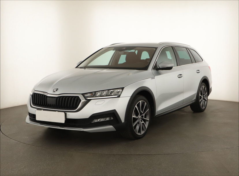 Škoda Octavia Scout, 2021