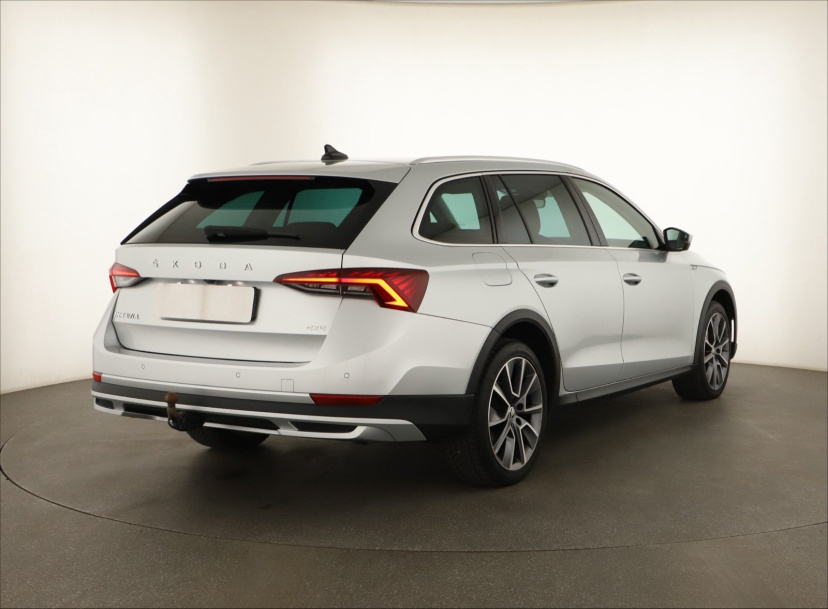 Škoda Octavia Scout, 2021