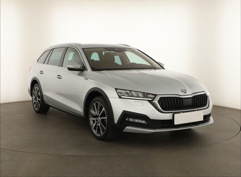 Škoda Octavia Scout, 2021
