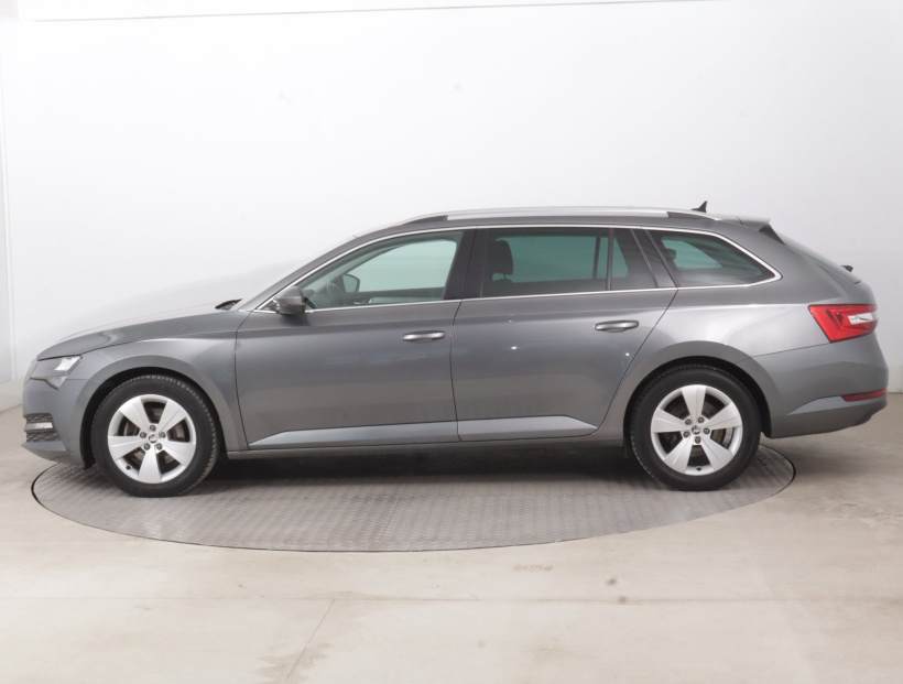 Škoda Superb, 2022