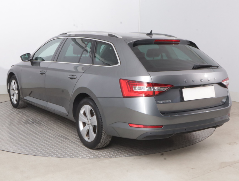 Škoda Superb, 2022