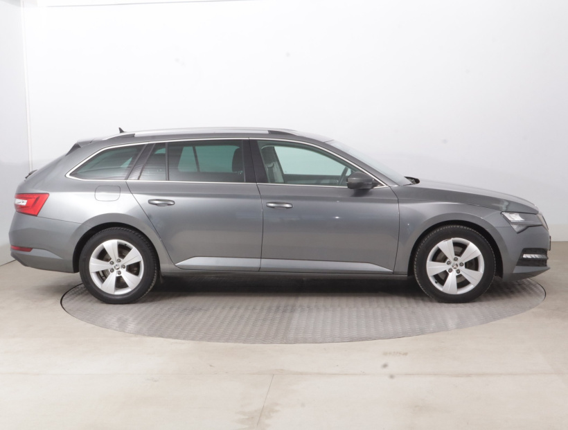 Škoda Superb, 2022