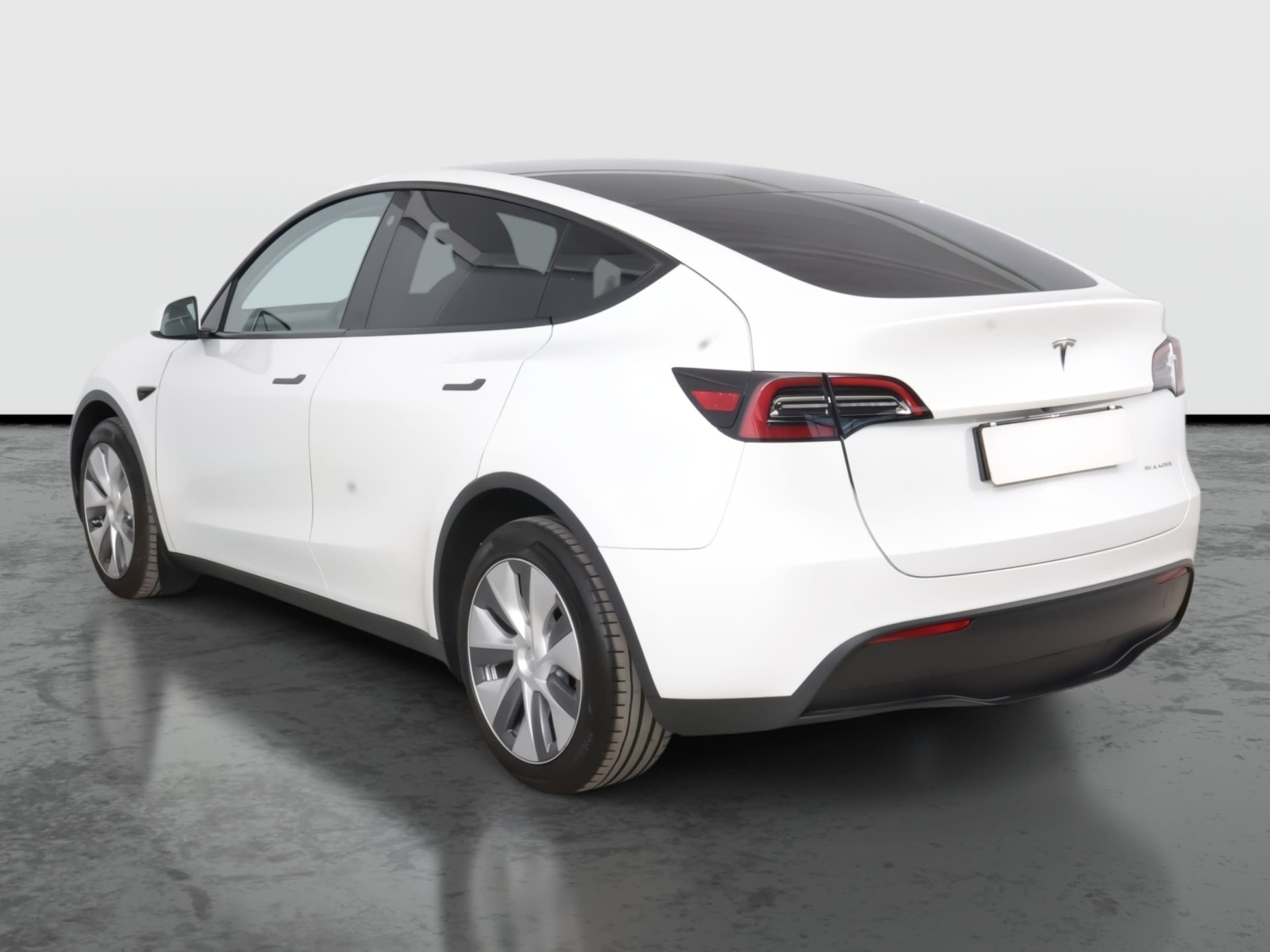 Tesla Model Y Long Range AWD – fotografie 5
