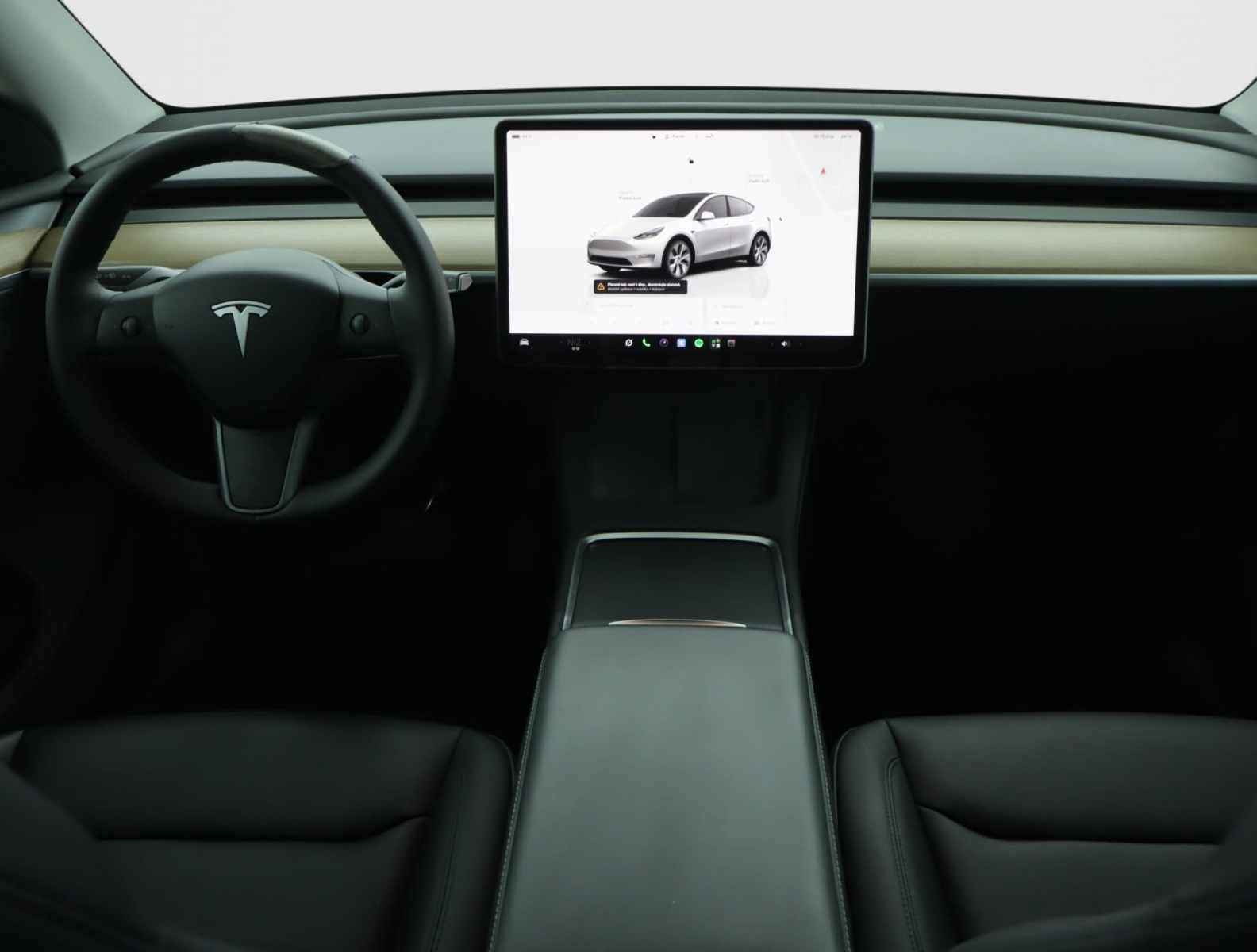 Tesla Model Y Long Range AWD – fotografie 10
