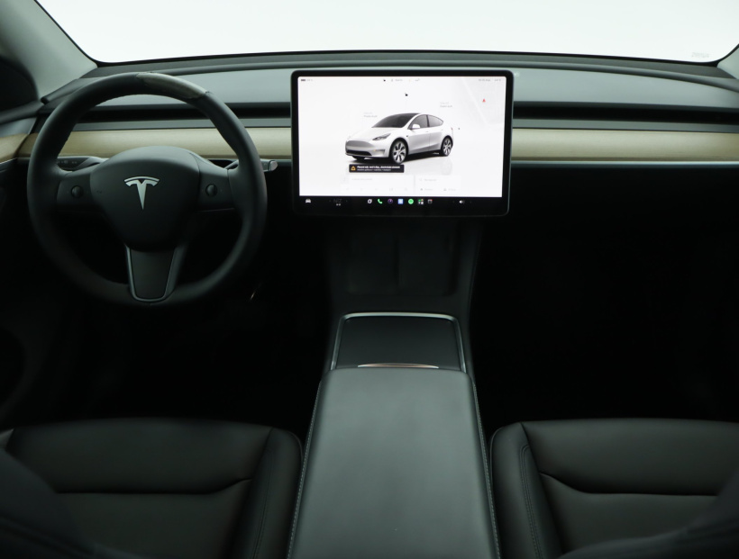 Tesla Model Y, 2023