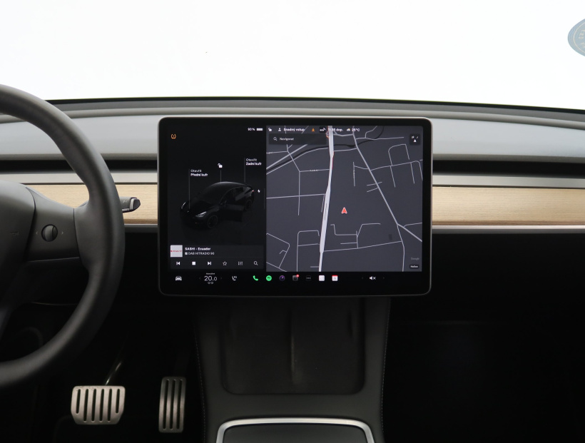 Tesla Model Y, 2022