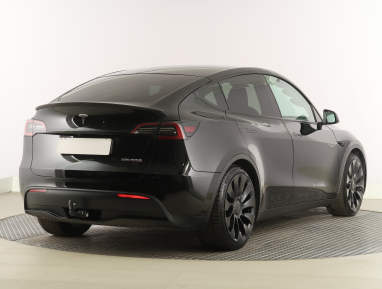 Tesla Model Y - 2022
