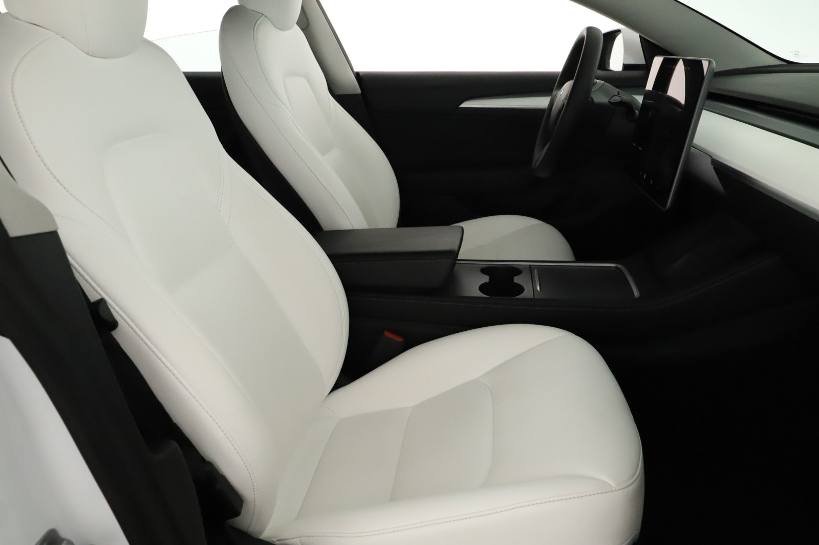 Tesla Model 3 Long Range AWD – fotografie 10
