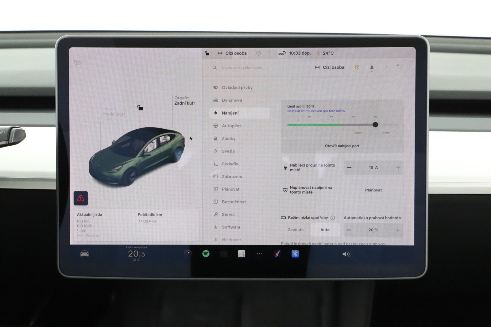Tesla Model 3 Long Range AWD – fotografie 14