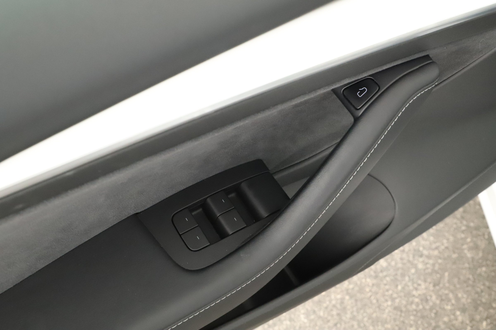 Tesla Model 3 Long Range AWD – fotografie 28