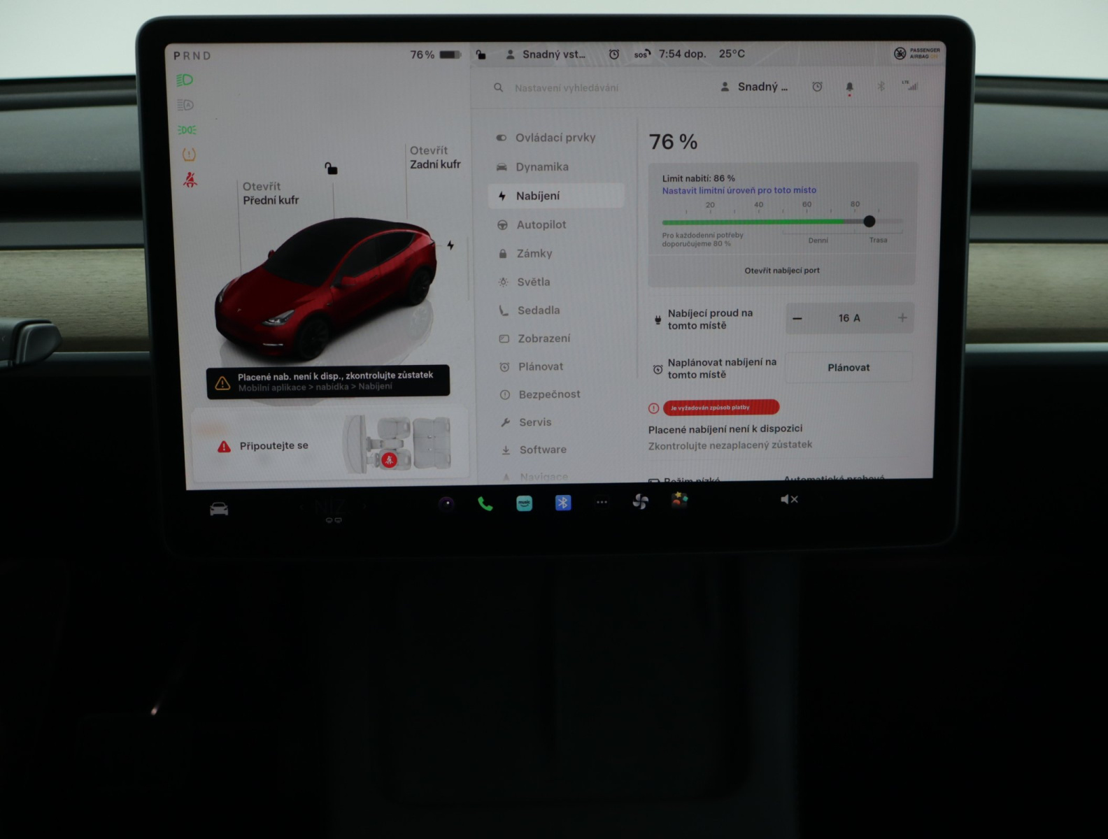 Tesla Model Y Long Range AWD – fotografie 17