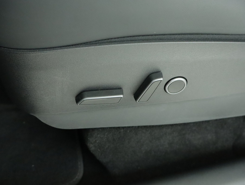 Tesla Model Y, 2022