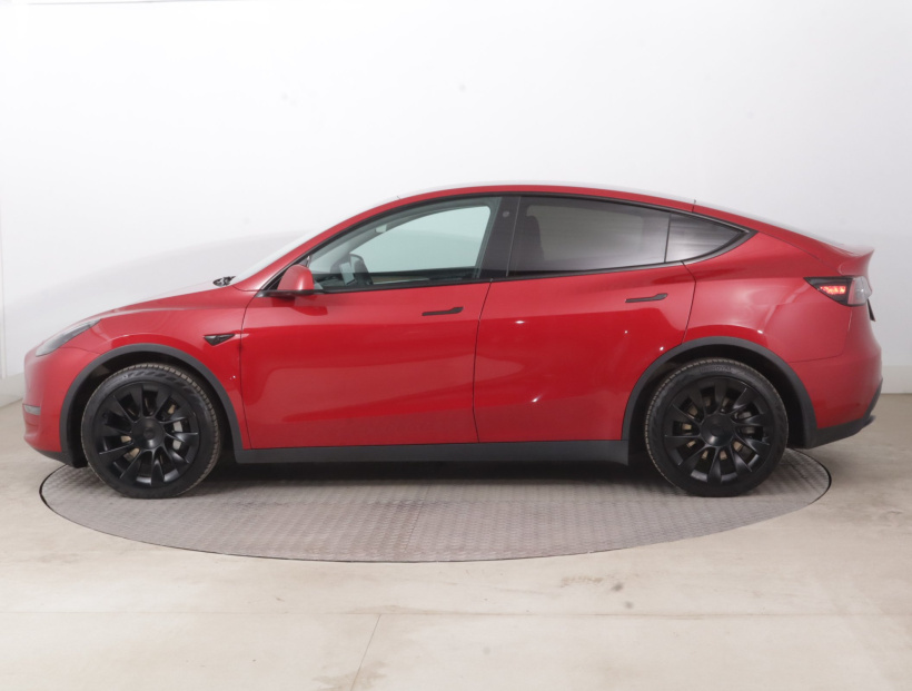 Tesla Model Y, 2022