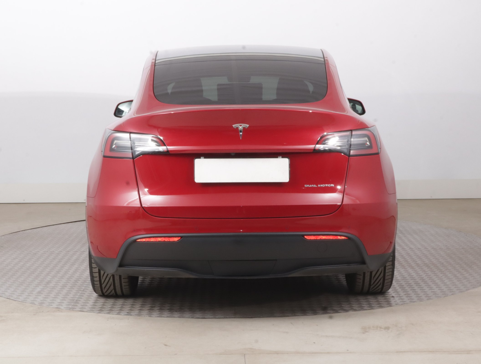 Tesla Model Y - 2022