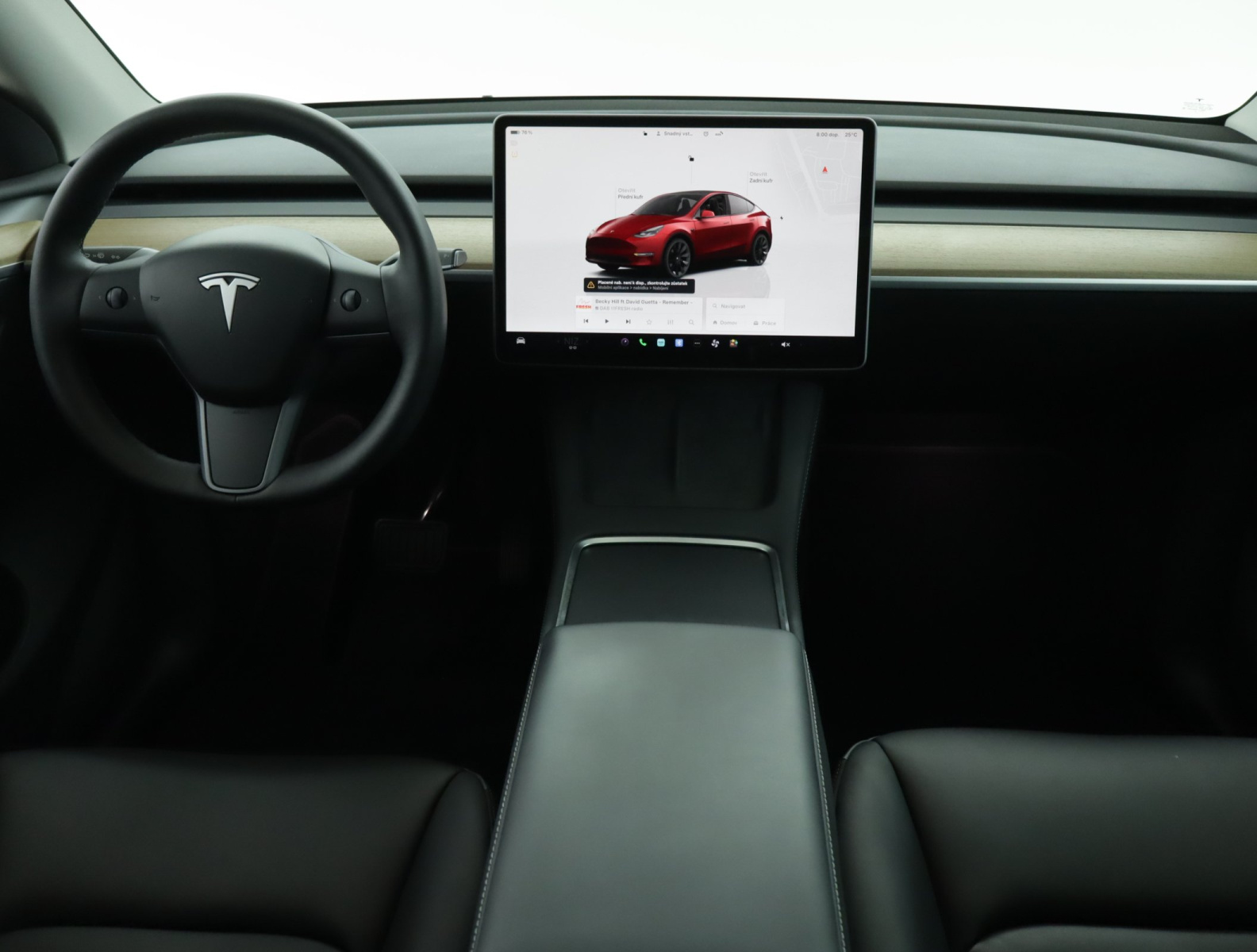 Tesla Model Y Long Range AWD – fotografie 10