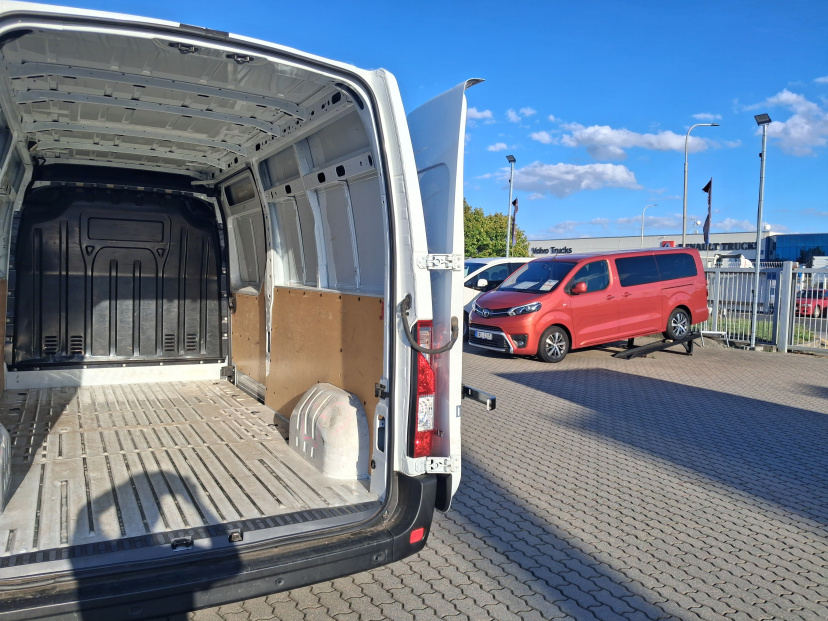 Renault Master, 2024