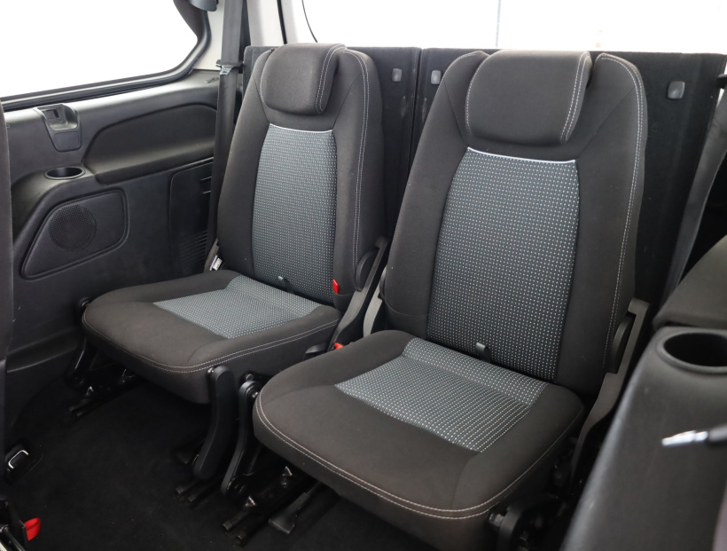 Ford Galaxy, 2010
