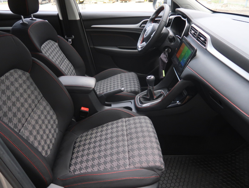 MG ZS SUV, 2023