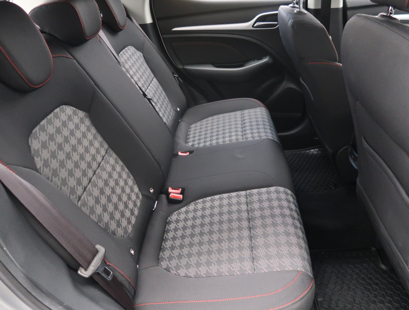 MG ZS SUV, 2023