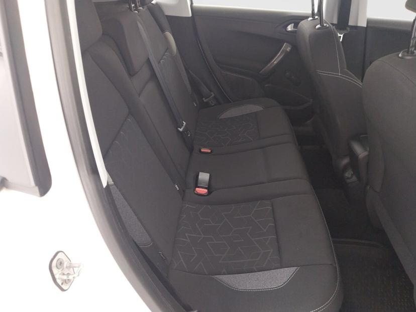 Peugeot 2008, 2017