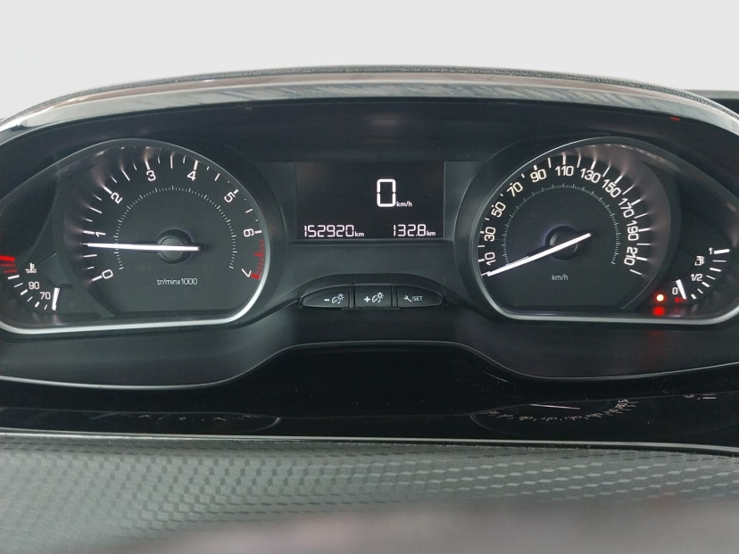 Peugeot 2008, 2017
