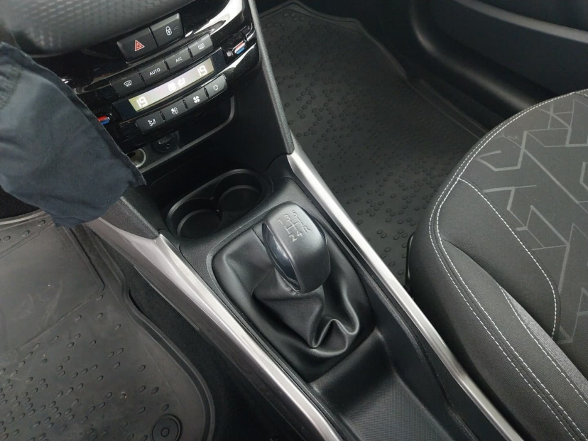 Peugeot 2008, 2017