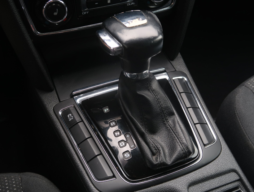 Škoda Superb, 2011