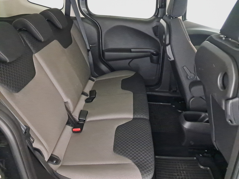 Ford Tourneo Courier, 2021
