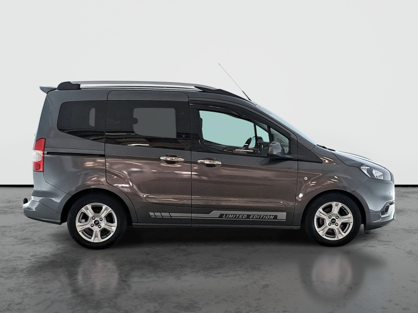 Ford Tourneo Courier, 2021