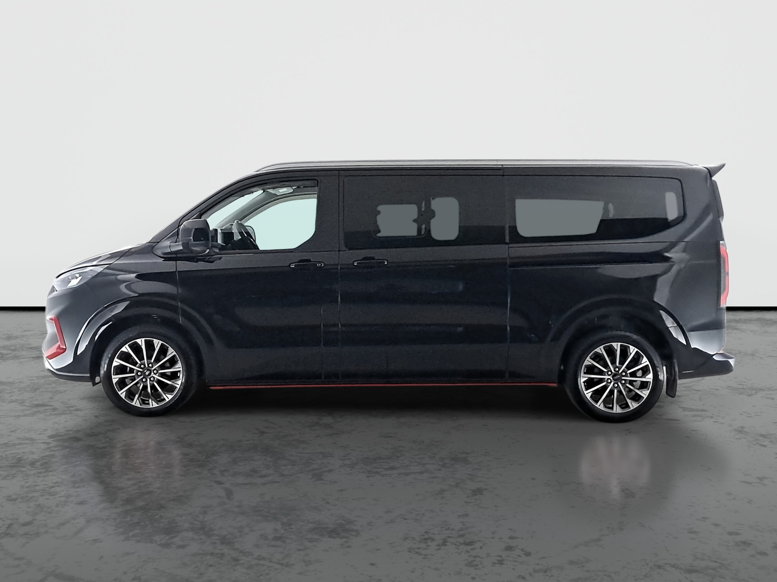 Ford Tourneo Custom - 2025