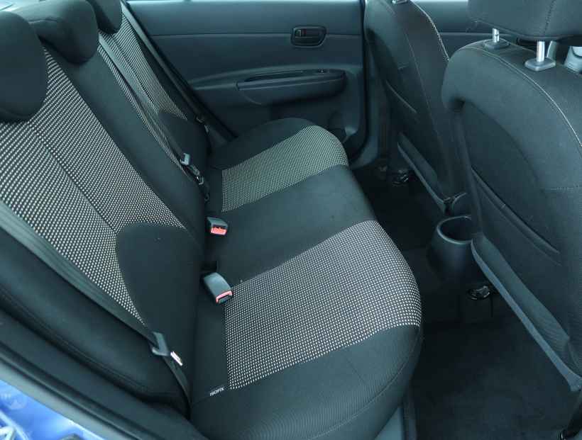 Hyundai Accent, 2011