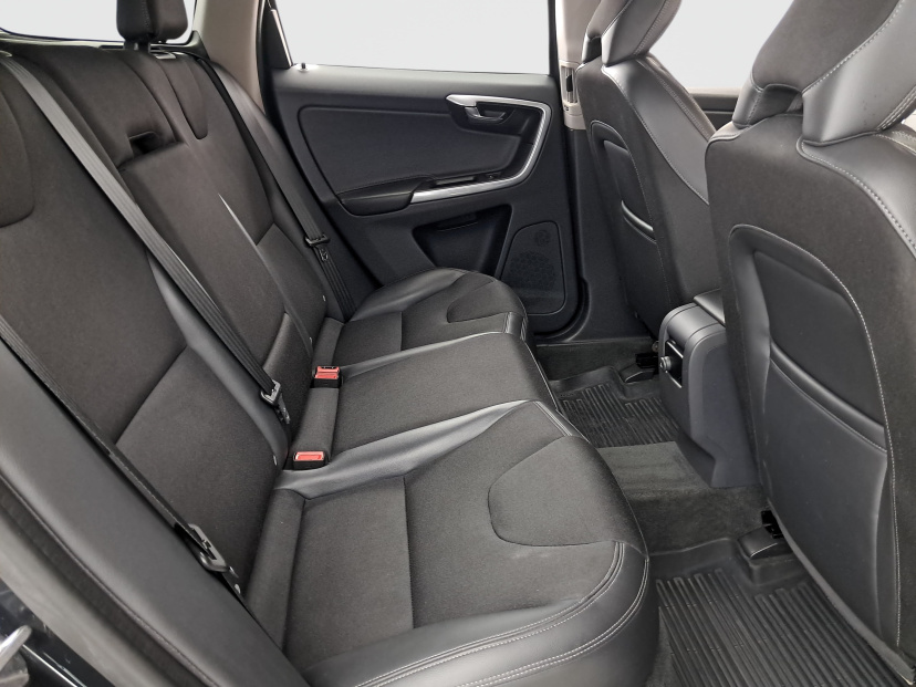 Volvo XC60, 2015