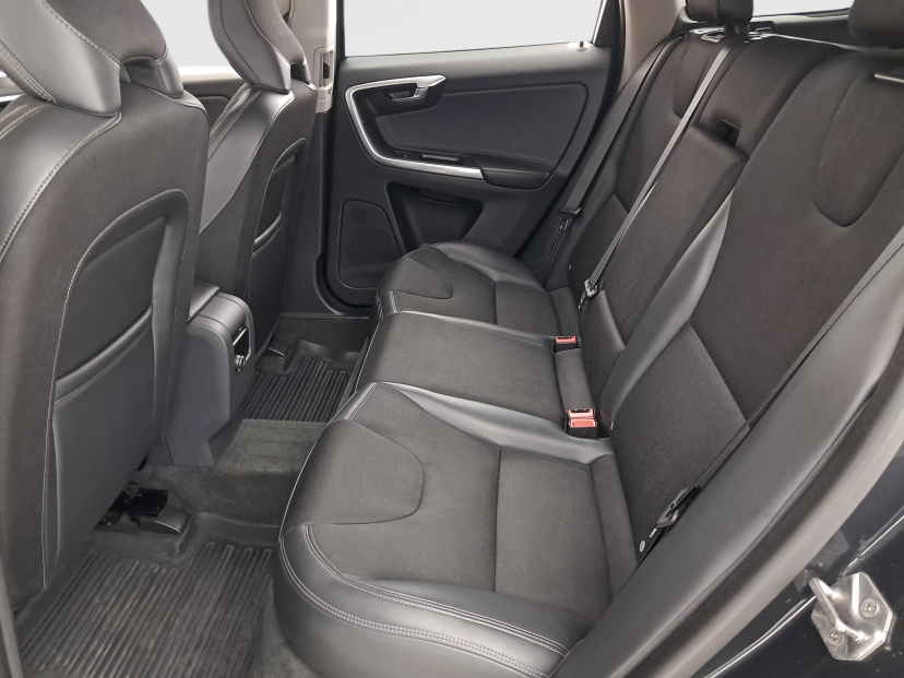 Volvo XC60, 2015