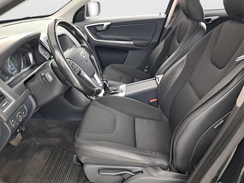 Volvo XC60, 2015