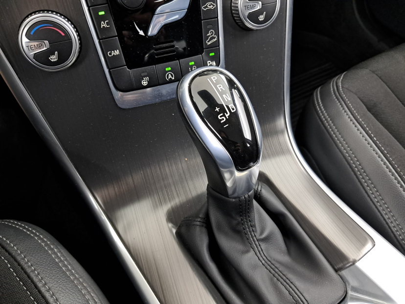 Volvo XC60, 2015