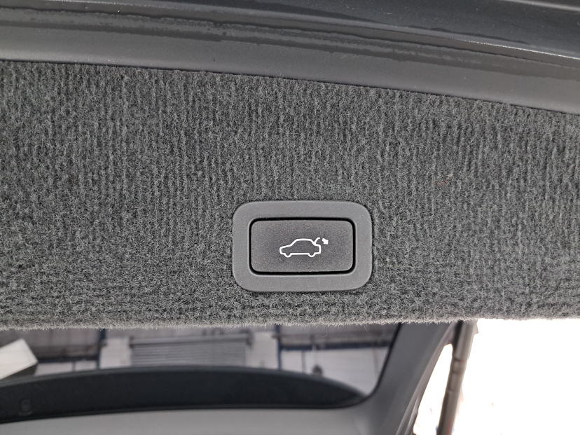 Volvo XC60, 2015
