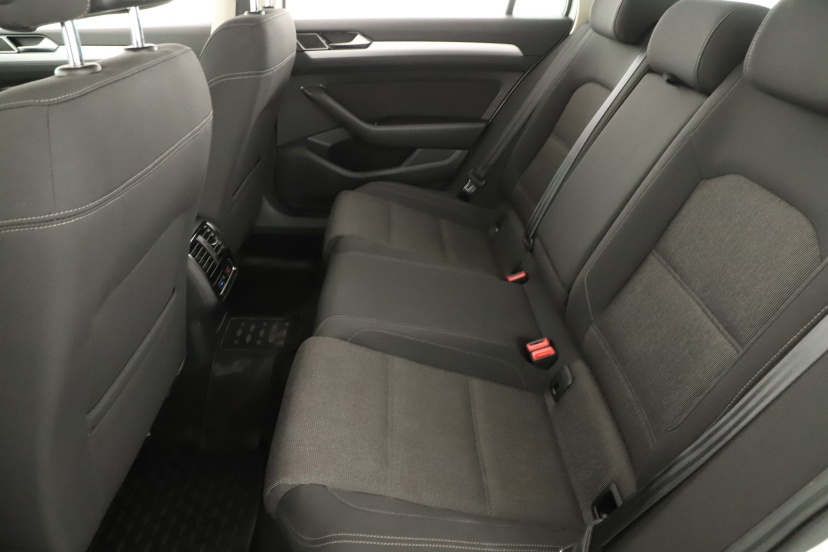 Volkswagen Passat, 2019