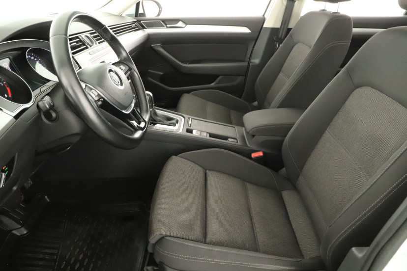 Volkswagen Passat, 2019