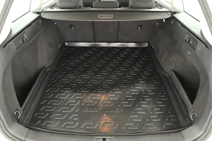 Volkswagen Passat, 2019