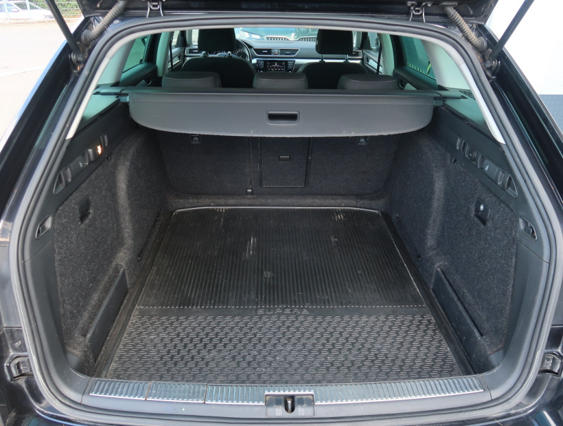 Škoda Superb, 2016